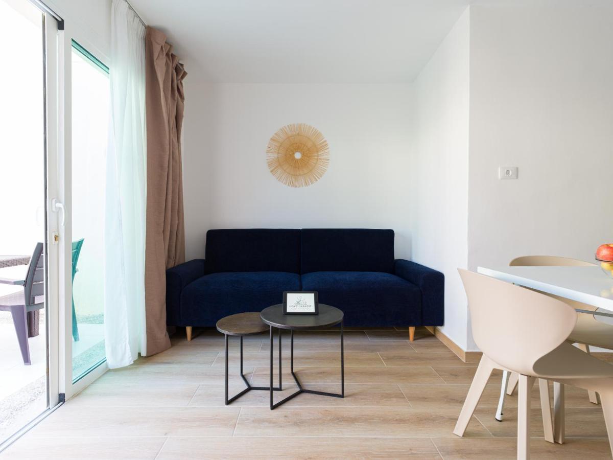Homeforguest Moderno Apartamento Con Piscina En Κοραλέχο Εξωτερικό φωτογραφία