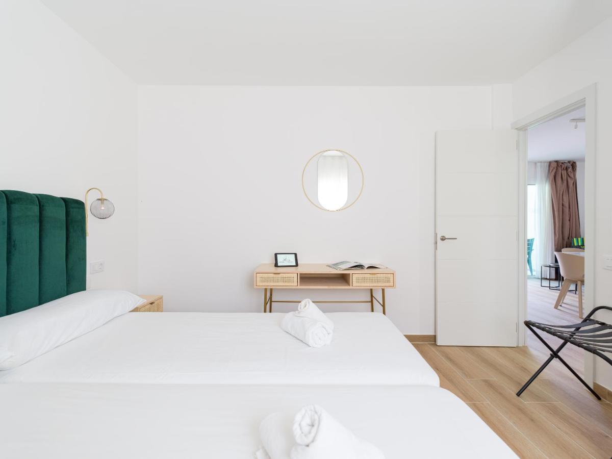 Homeforguest Moderno Apartamento Con Piscina En Κοραλέχο Εξωτερικό φωτογραφία