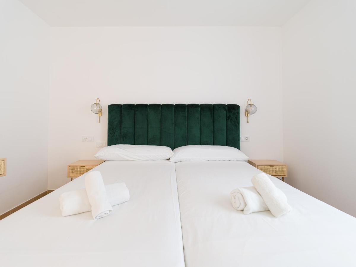 Homeforguest Moderno Apartamento Con Piscina En Κοραλέχο Εξωτερικό φωτογραφία