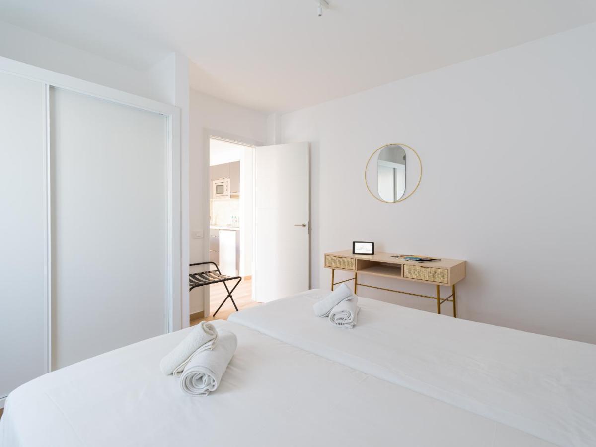 Homeforguest Moderno Apartamento Con Piscina En Κοραλέχο Εξωτερικό φωτογραφία