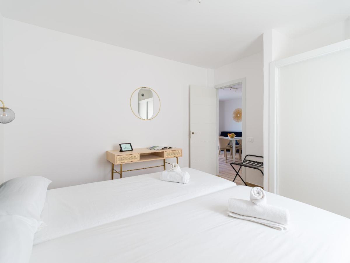 Homeforguest Moderno Apartamento Con Piscina En Κοραλέχο Εξωτερικό φωτογραφία