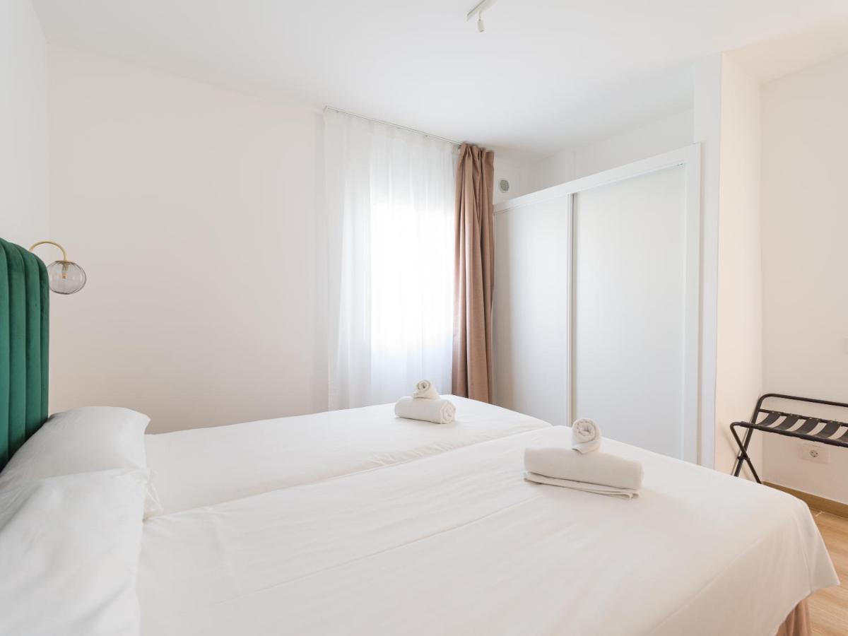 Homeforguest Moderno Apartamento Con Piscina En Κοραλέχο Εξωτερικό φωτογραφία