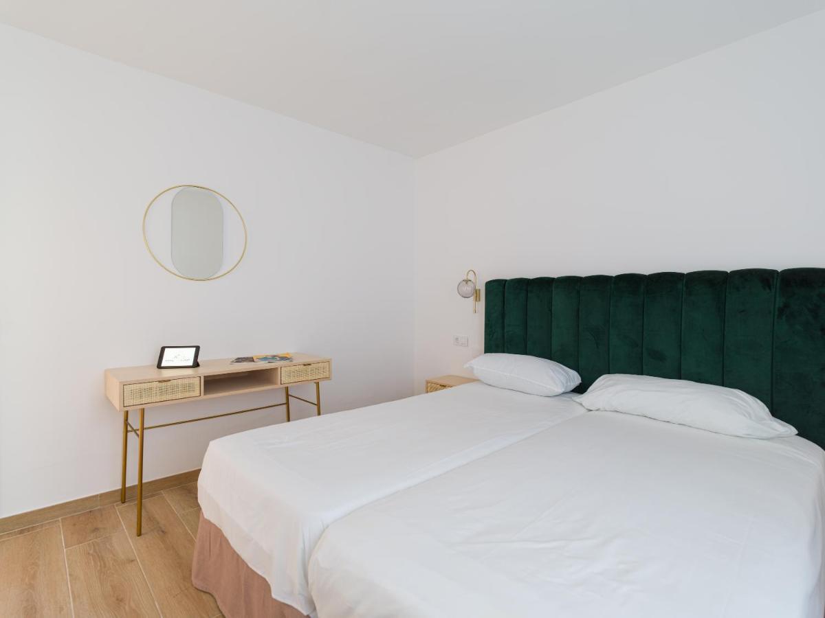 Homeforguest Moderno Apartamento Con Piscina En Κοραλέχο Εξωτερικό φωτογραφία
