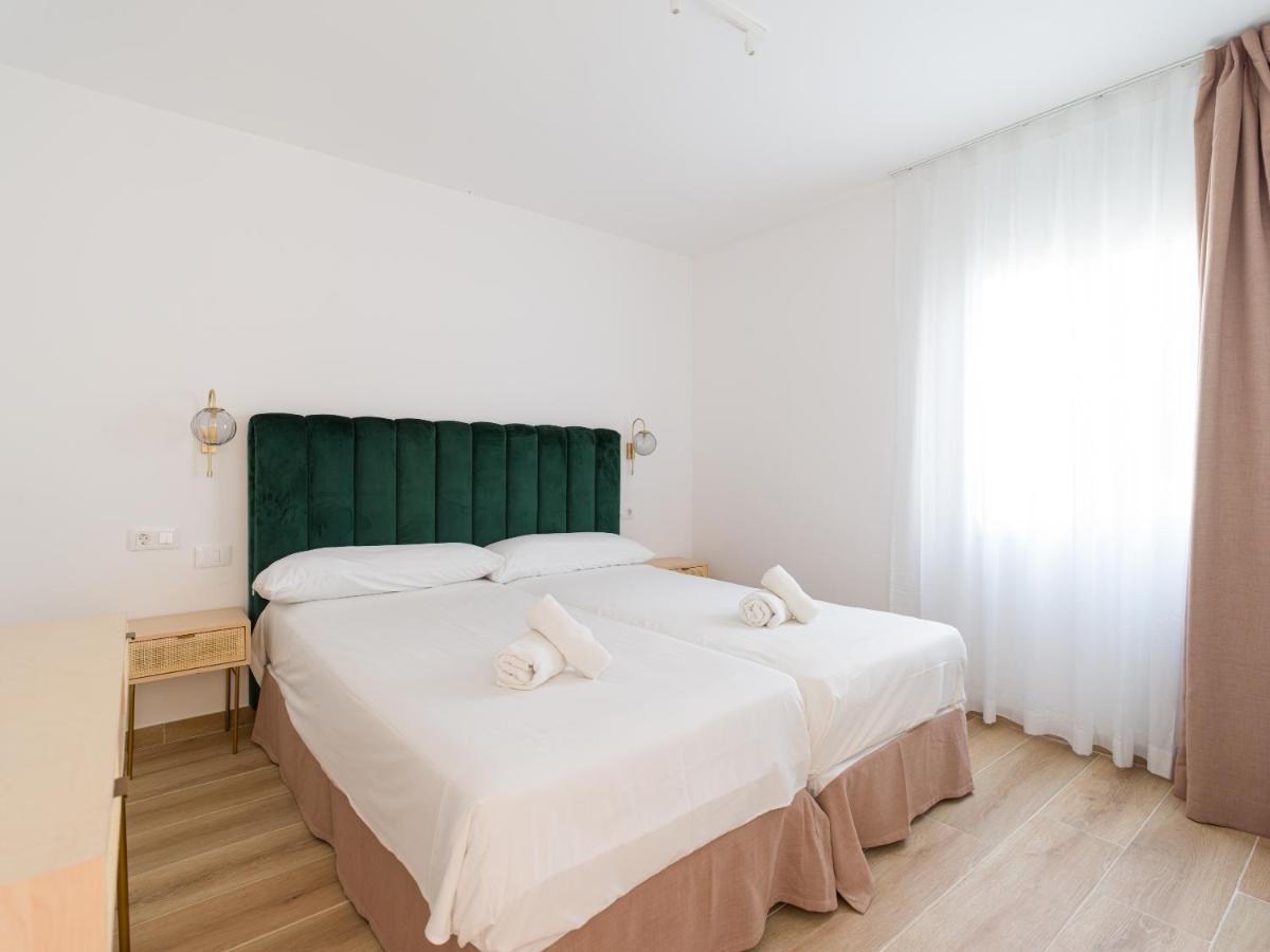 Homeforguest Moderno Apartamento Con Piscina En Κοραλέχο Εξωτερικό φωτογραφία